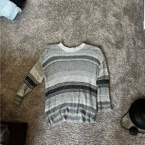 Grey American Eagle sweater